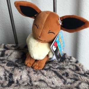 Pokemon Other - Eevee plushie Pokemon Other - Eevee plushie